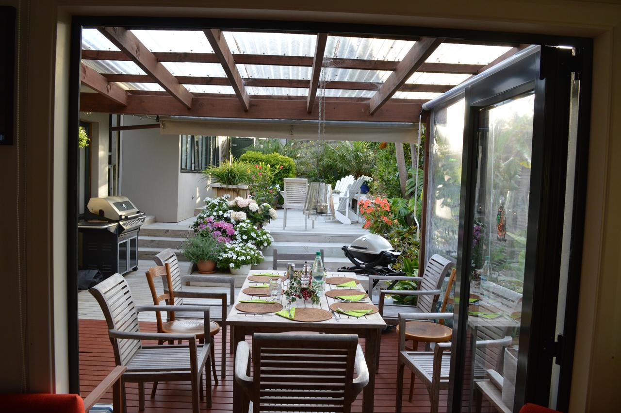 Terry And Cindy'S Bed And Breakfast Auckland Eksteriør billede